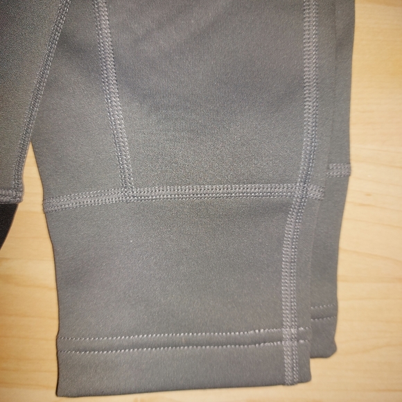 Lolë Pants - Picture 5 of 8